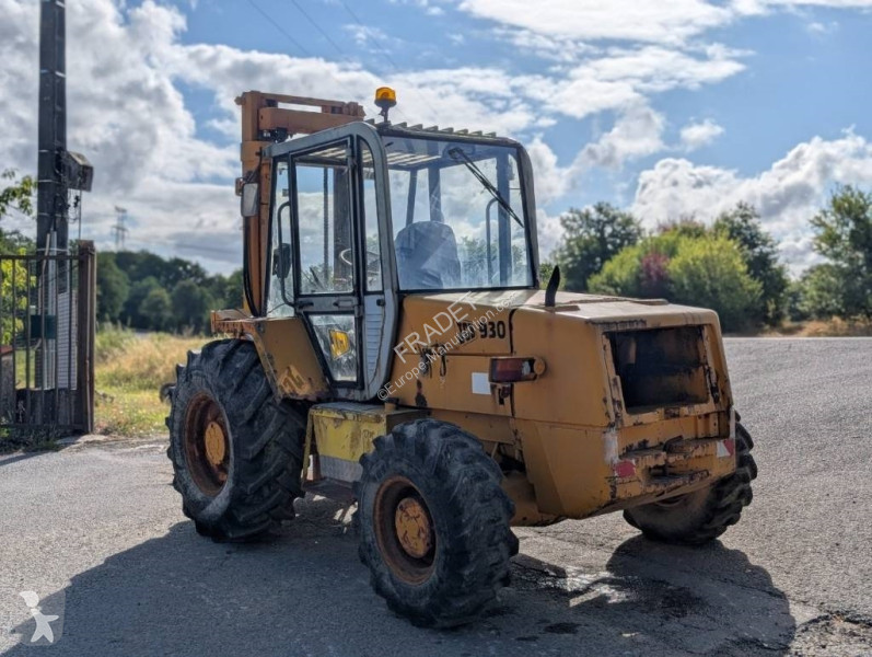 Chariot tout terrain JCB 930