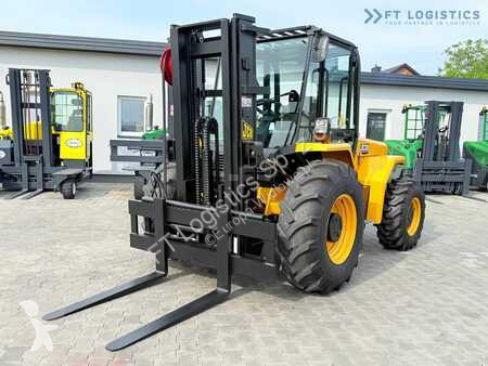 Chariot tout terrain JCB