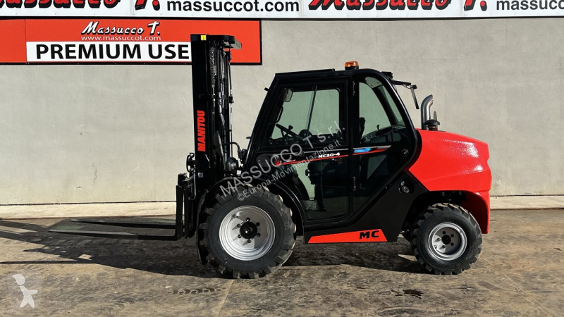 رافعة شوكية لجميع التضاريس Manitou MC 304 4X4