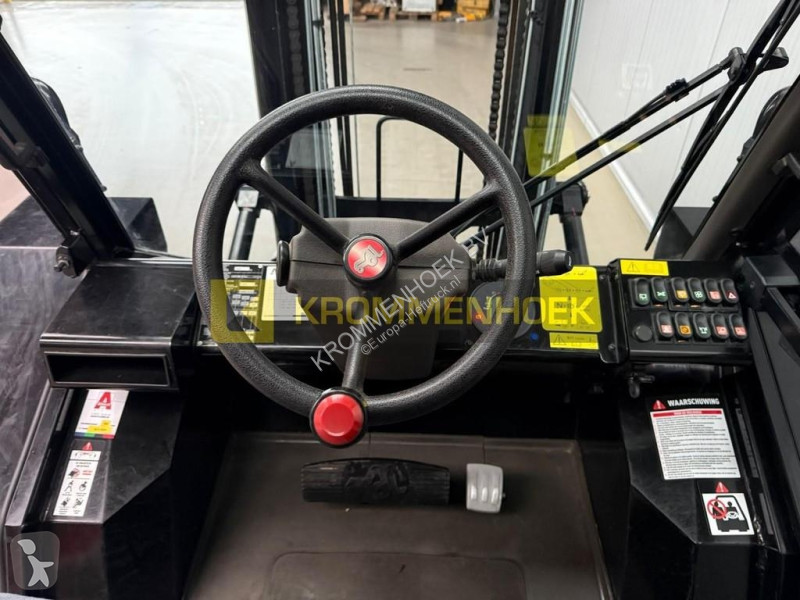 رافعة شوكية لجميع التضاريس Manitou