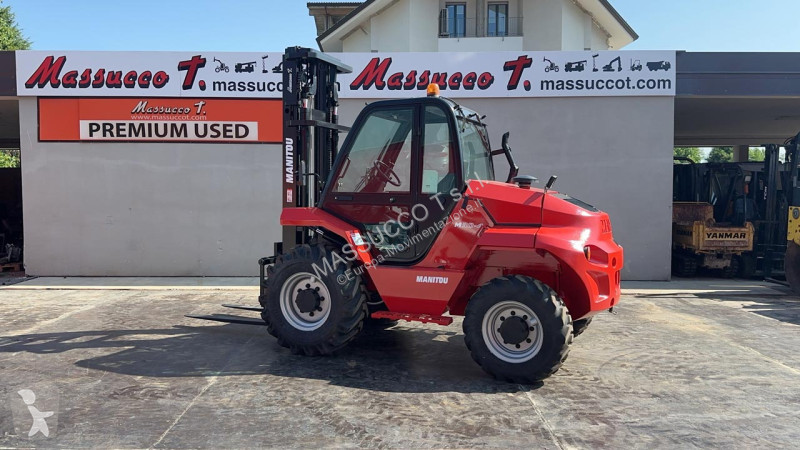 رافعة شوكية لجميع التضاريس Manitou 4x4