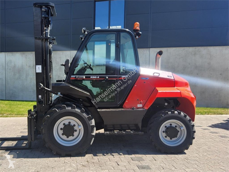 رافعة شوكية لجميع التضاريس Manitou 304