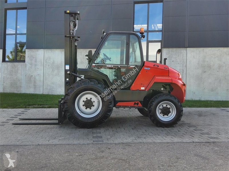 رافعة شوكية لجميع التضاريس Manitou 304