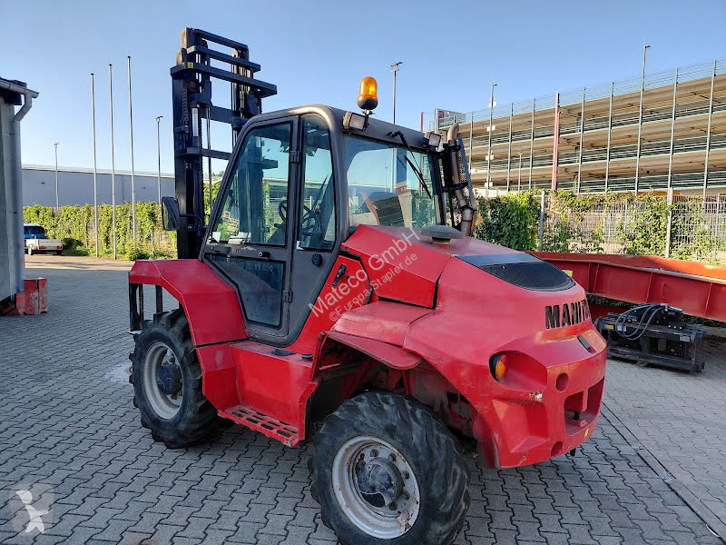 رافعة شوكية لجميع التضاريس Manitou ST3B