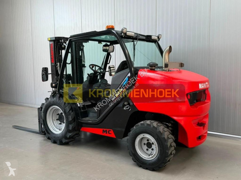 Внедорожный погрузчик Manitou MC 304 ST5