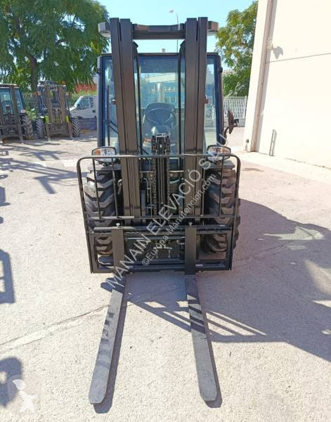 رافعة شوكية لجميع التضاريس Manitou MC 25-4 D K...