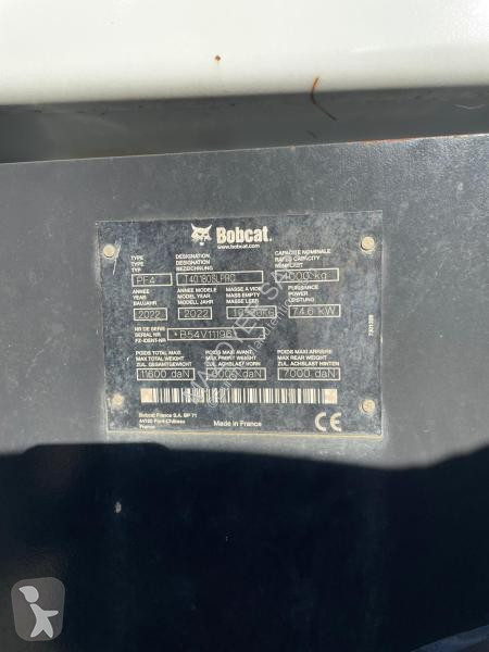Телескопичен товарач Bobcat  T40.180SLPRC