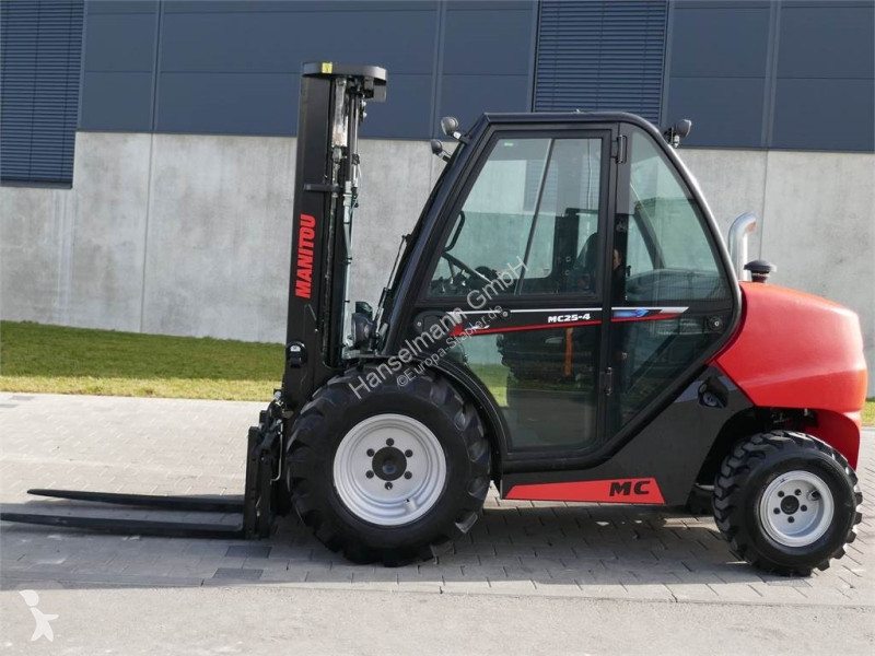 Carretilla todoterreno Manitou MC 25-4