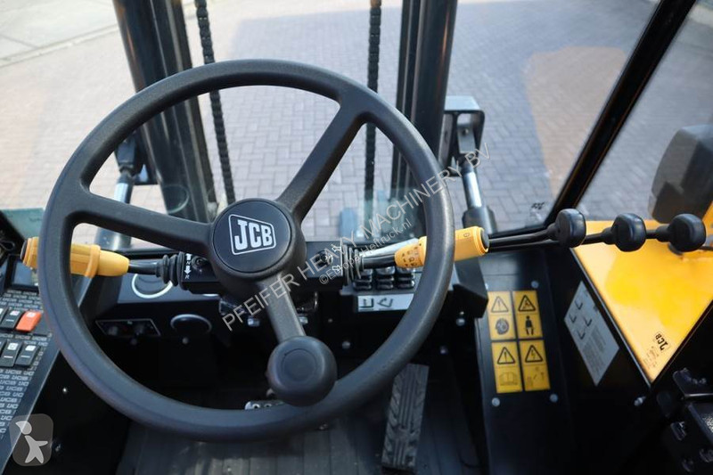Carretilla todoterreno JCB -4 T4 Valid...