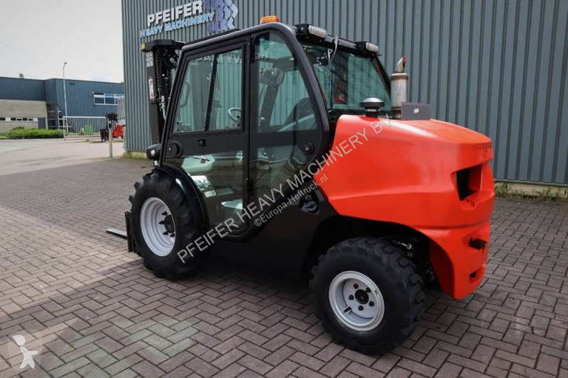رافعة شوكية لجميع التضاريس Manitou MC25-4 Valid...