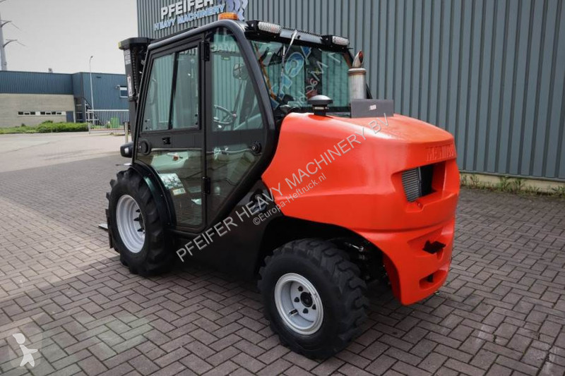 رافعة شوكية لجميع التضاريس Manitou MC25-4 Valid...