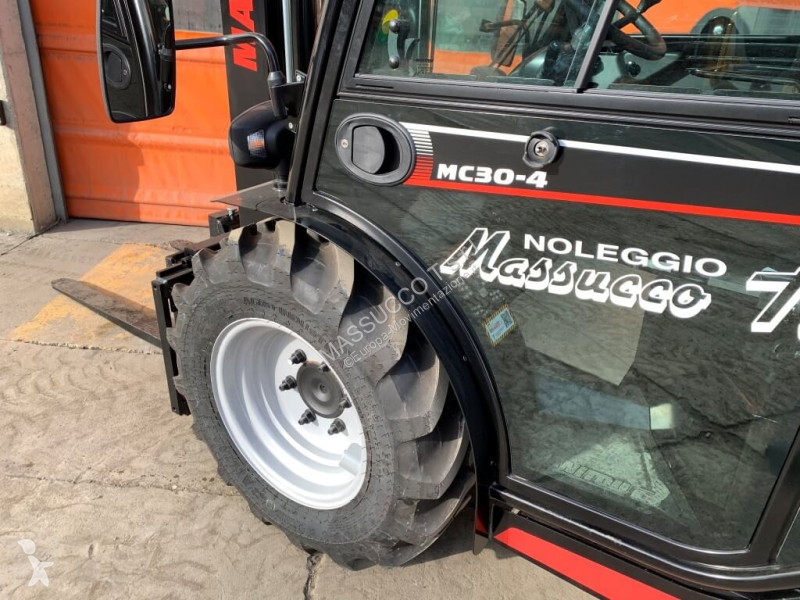 Carretilla todoterreno Manitou MC30-4 DK 4X4