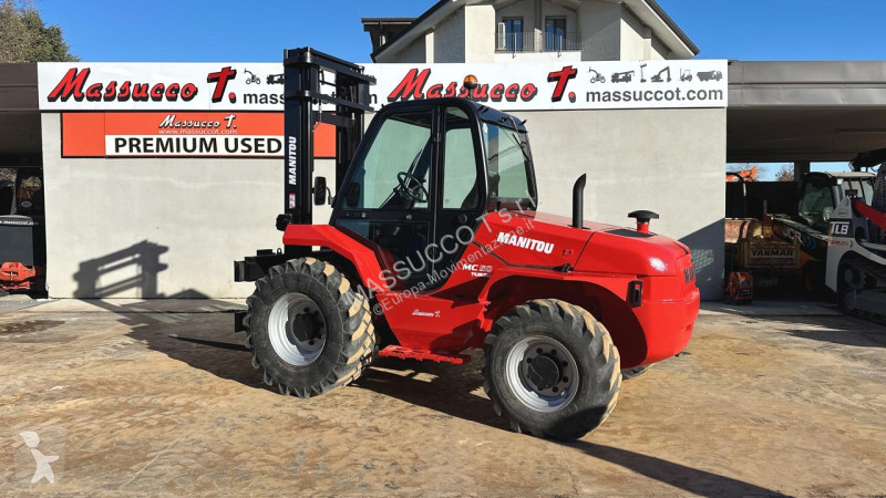 Terénny vysokozdvižný vozík Manitou M50-4 4x4