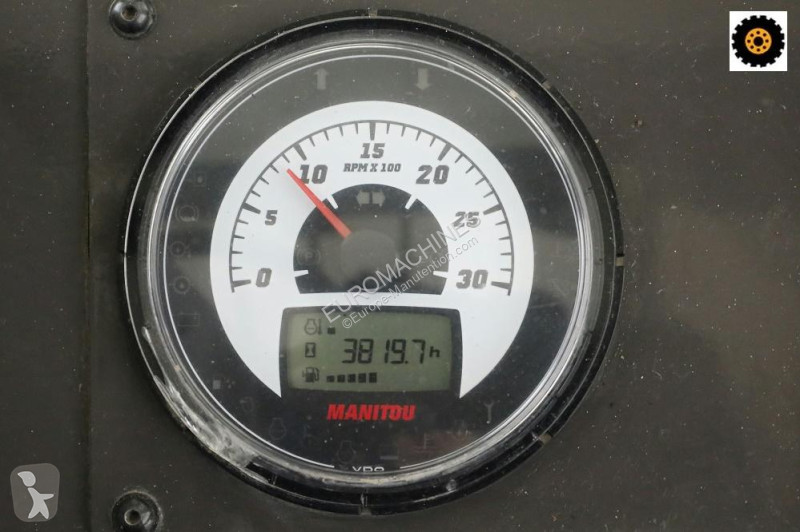 رافعة شوكية لجميع التضاريس Manitou