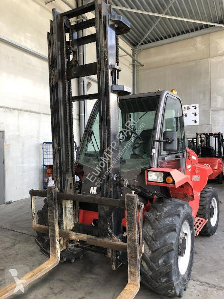رافعة شوكية لجميع التضاريس Manitou