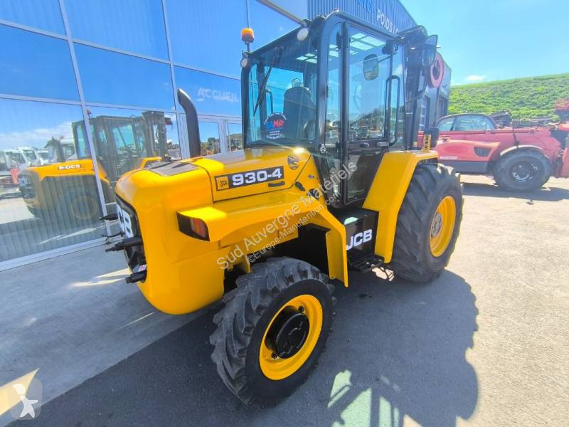 رافعة شوكية لجميع التضاريس JCB