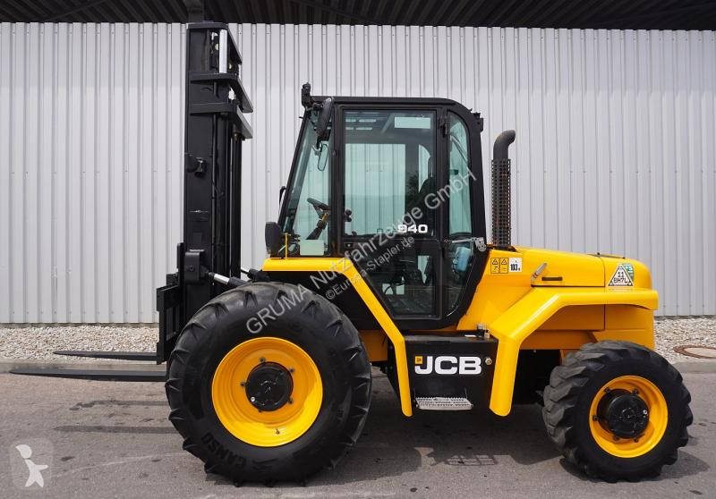 رافعة شوكية لجميع التضاريس JCB -4