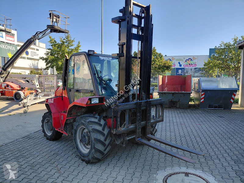 رافعة شوكية لجميع التضاريس Manitou ST3B