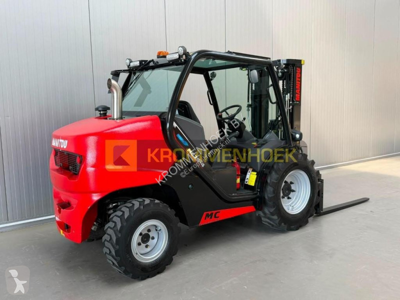 Gaffel med motvikt Manitou MC 25-4 D K ST5