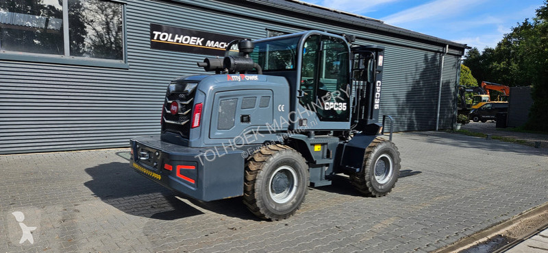 Carretilla todoterreno  CPC 35 ruwterrein heftruck