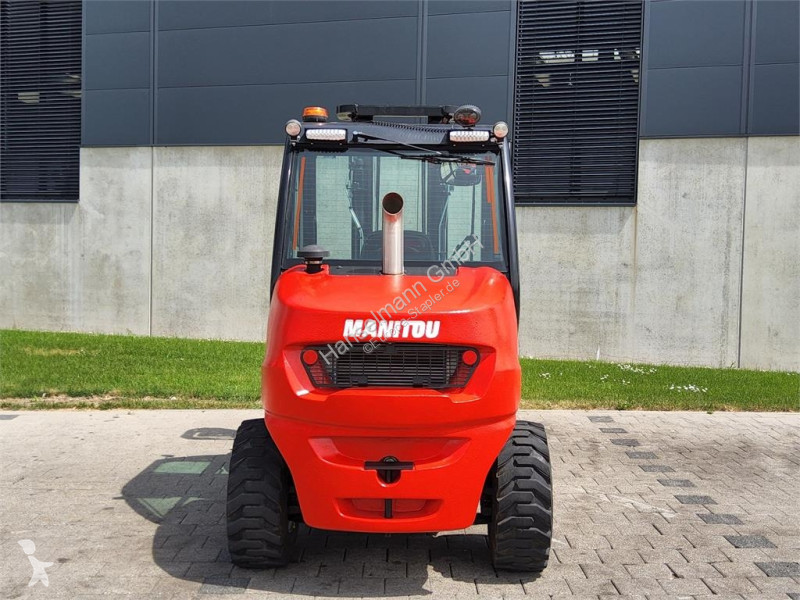 Empilhador todo o terreno Manitou MC 304
