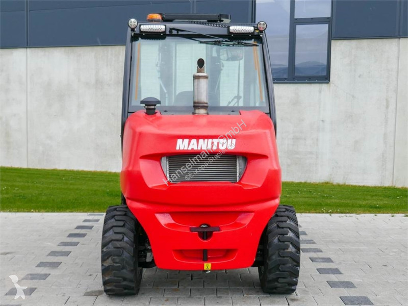 Carretilla todoterreno Manitou MC 25-4