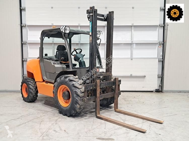 Chariot tout terrain Ausa  C251 HX4