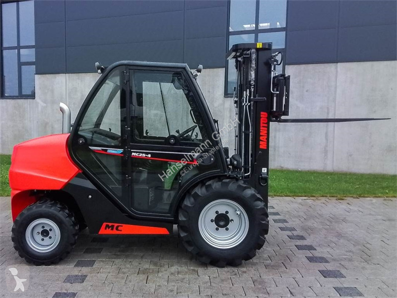 Carretilla todoterreno Manitou MC 25-4