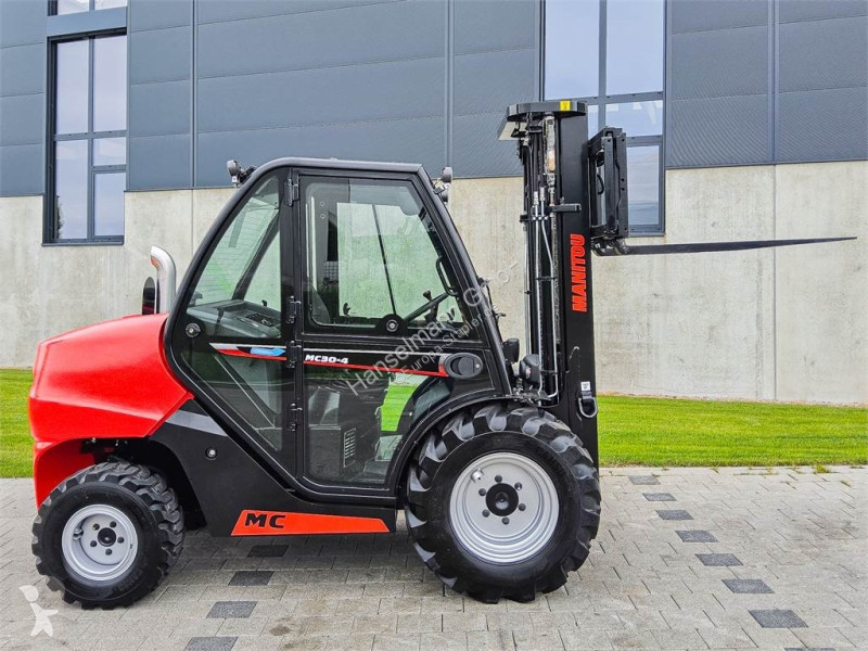 Carretilla todoterreno Manitou MC 30-4