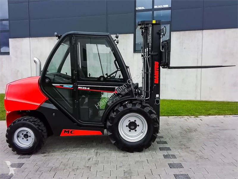 Carretilla todoterreno Manitou MC 25-4