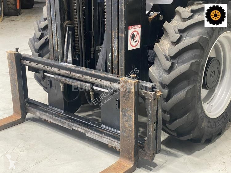 رافعة شوكية لجميع التضاريس Manitou  MH20-4