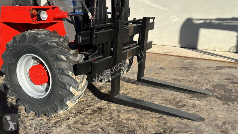 رافعة شوكية لجميع التضاريس Manitou MB60H 4X2