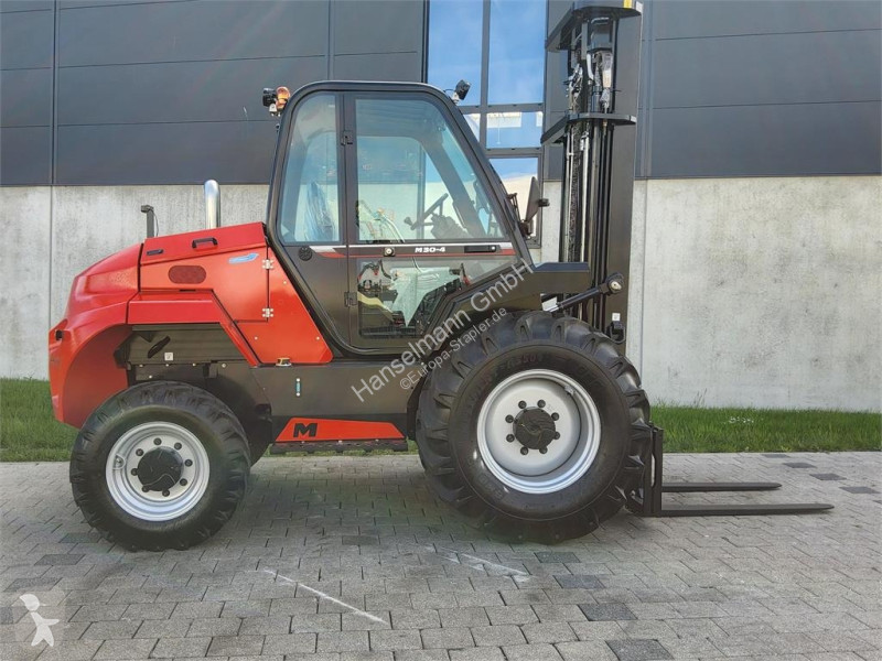رافعة شوكية لجميع التضاريس Manitou 304