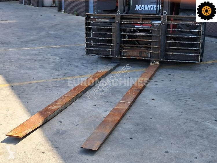 رافعة شوكية لجميع التضاريس Manitou  MC50 Turbo