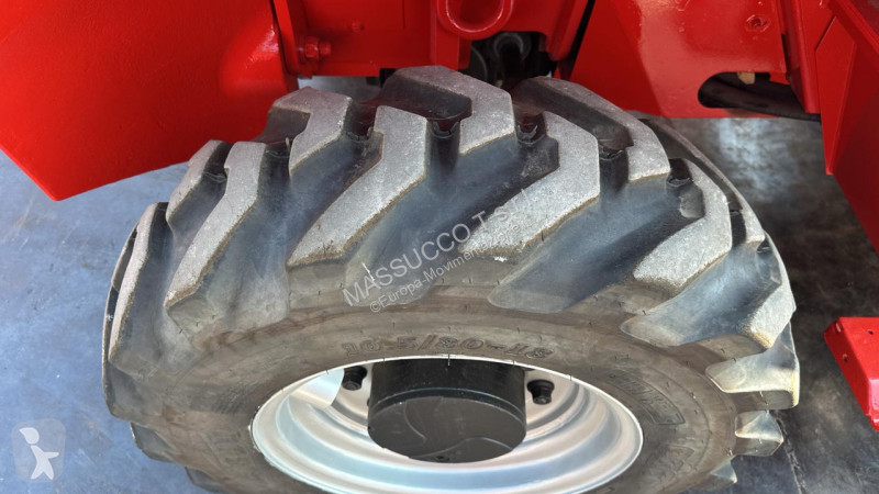 رافعة شوكية لجميع التضاريس Manitou 4x4