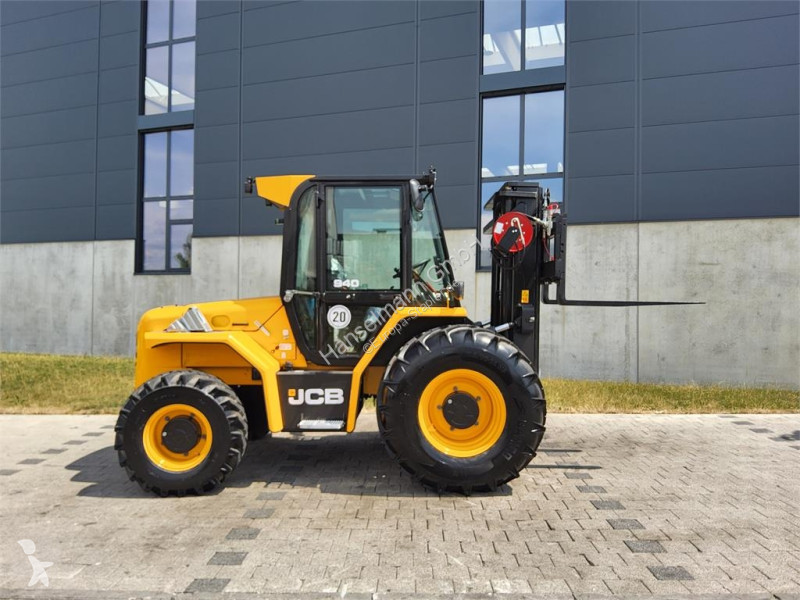 رافعة شوكية لجميع التضاريس JCB 940-4 SV