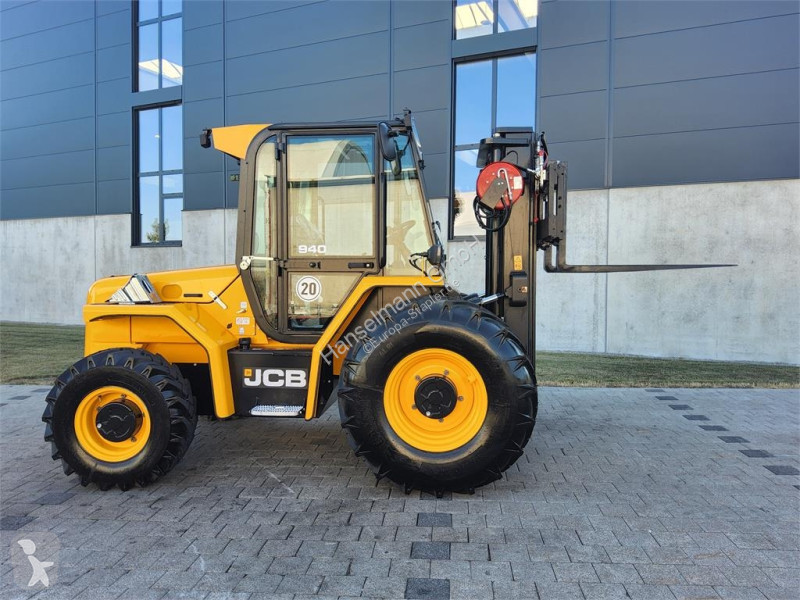 رافعة شوكية لجميع التضاريس JCB 940-4 SV