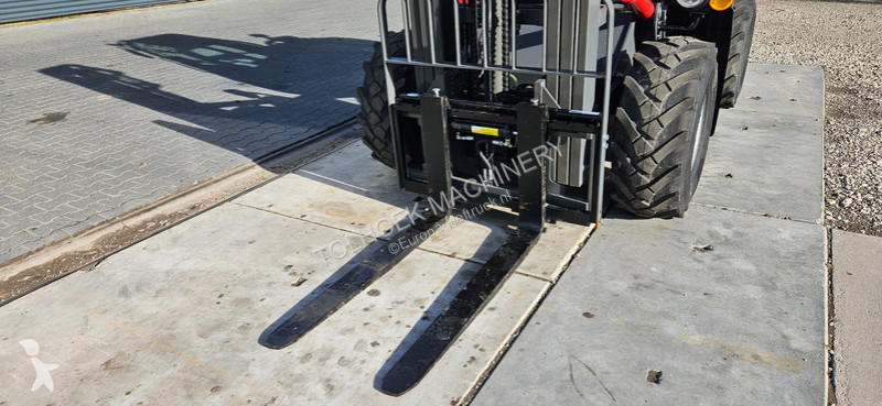 Stivuitor toate terenurile  Terramax 35 heftruck
