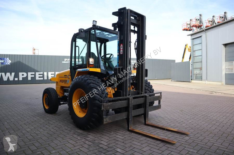 Carretilla todoterreno JCB 930-4 T4 Valid...