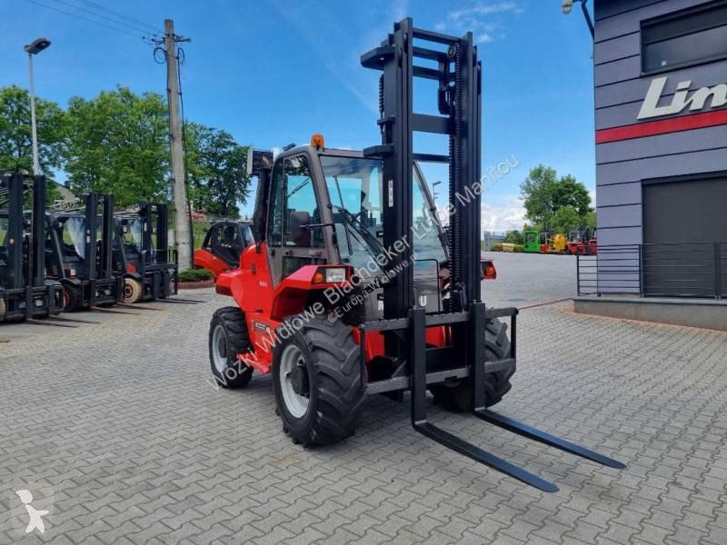 Carretilla todoterreno Manitou M26-4
