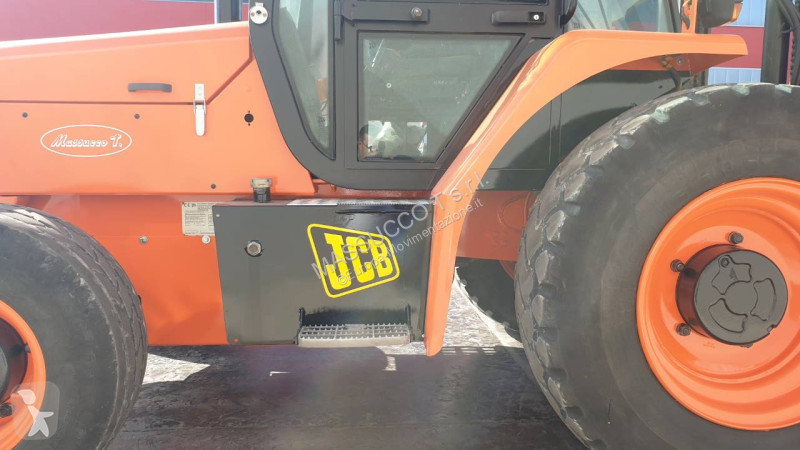 رافعة شوكية لجميع التضاريس JCB 940 4x2