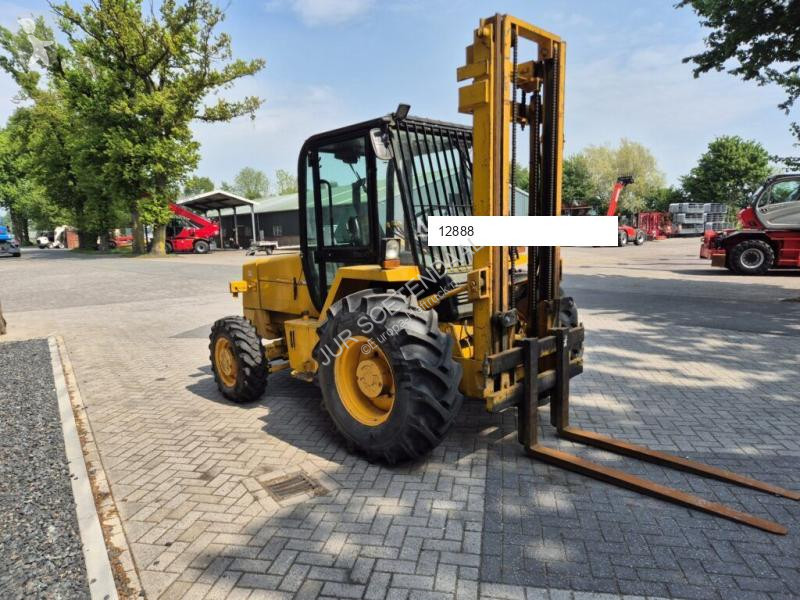 رافعة شوكية لجميع التضاريس JCB 926