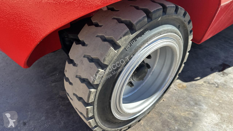 رافعة شوكية لجميع التضاريس Manitou MSI 50 4X2