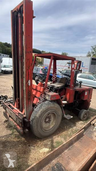 رافعة شوكية لجميع التضاريس Manitou lot de manitou