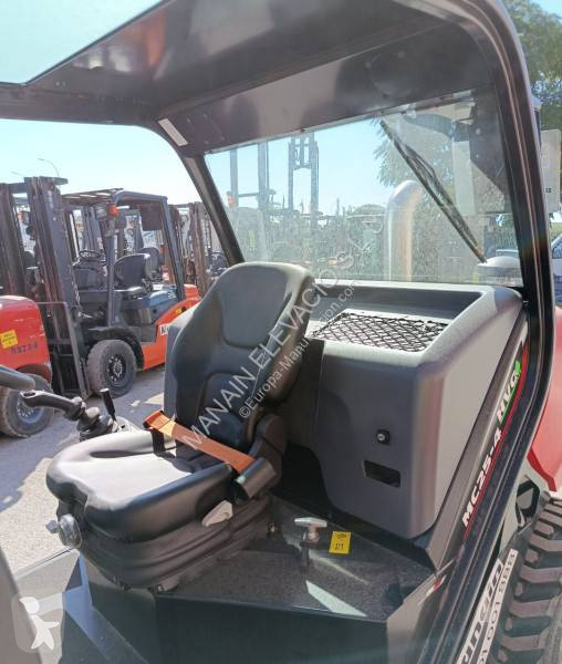 رافعة شوكية لجميع التضاريس Manitou MC 25-4 D K...