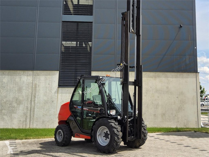 Empilhador todo o terreno Manitou MC 304