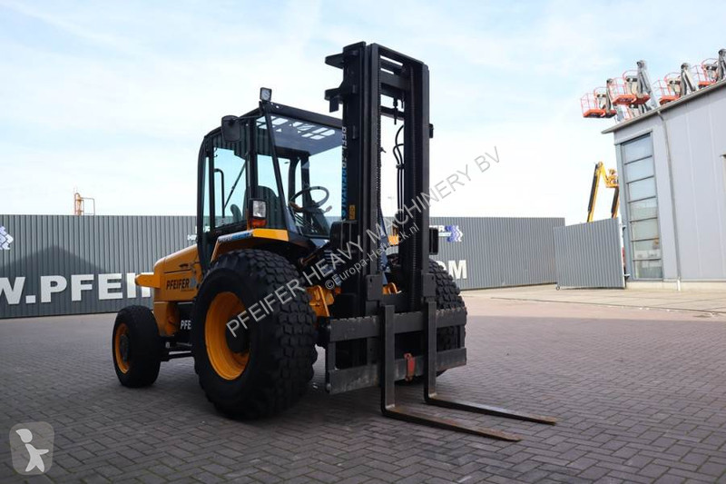 Chariot tout terrain JCB 930-4 T4 Valid...