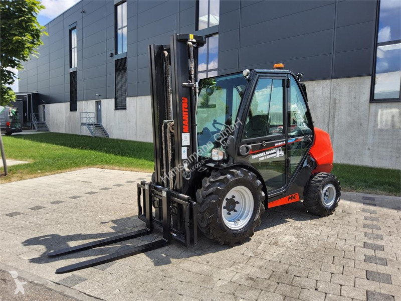 Високопроходим мотокар Manitou MC 304