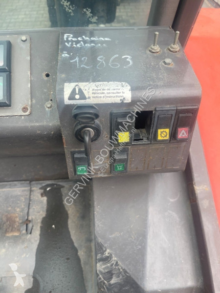 رافعة شوكية لجميع التضاريس Manitou MC 30