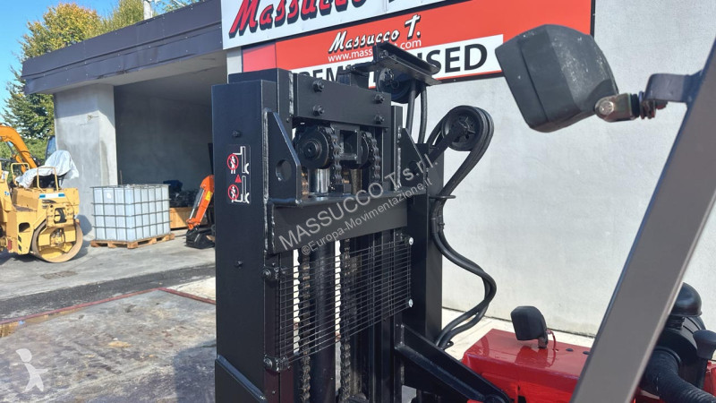 Carretilla todoterreno Manitou MC 20 BUGGY 4x2